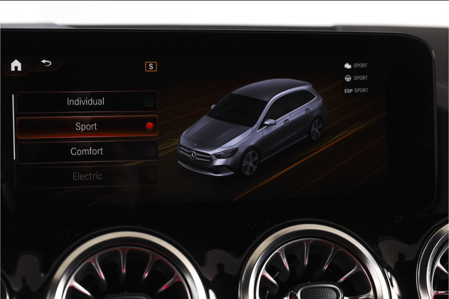 Mercedes-Benz B-Klasse 250 e AMG Line Hybride - Automaat | Dig. Cockpit | Cruise | Stoelverw. | PDC | Camera | NAV | ECC | Elek. Klep | Afn. Trekhaak | LM 18" |