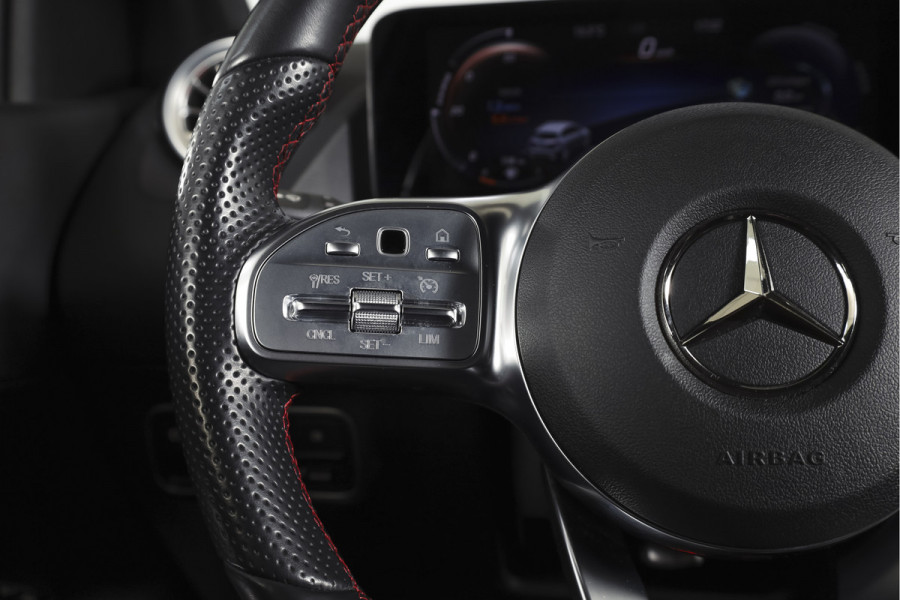 Mercedes-Benz B-Klasse 250 e AMG Line Hybride - Automaat | Dig. Cockpit | Cruise | Stoelverw. | PDC | Camera | NAV | ECC | Elek. Klep | Afn. Trekhaak | LM 18" |