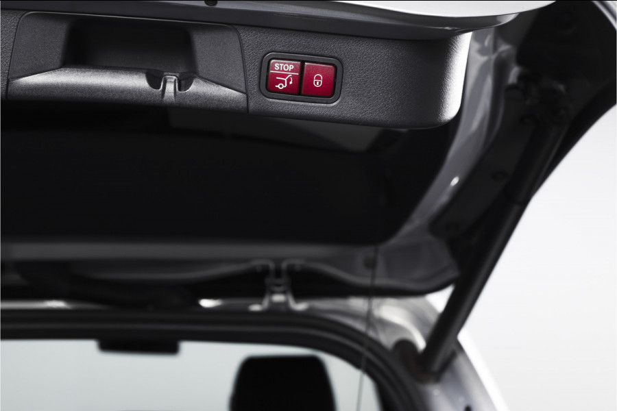 Mercedes-Benz B-Klasse 250 e AMG Line Hybride - Automaat | Dig. Cockpit | Cruise | Stoelverw. | PDC | Camera | NAV | ECC | Elek. Klep | Afn. Trekhaak | LM 18" |