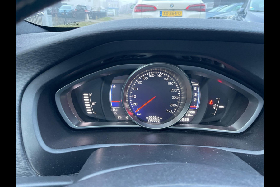 Volvo V40 2.0 D3 Business Sport R Design