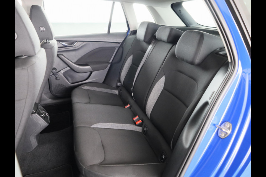 Škoda Kamiq 1.0 TSI Active 95 pk | Navigatie via App | Parkeersensoren achter | Cruise control | Airconditioning | LED koplampen  |