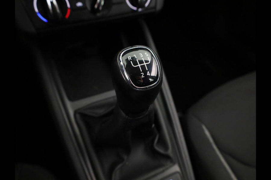 Škoda Kamiq 1.0 TSI Active 95 pk | Navigatie via App | Parkeersensoren achter | Cruise control | Airconditioning | LED koplampen  |