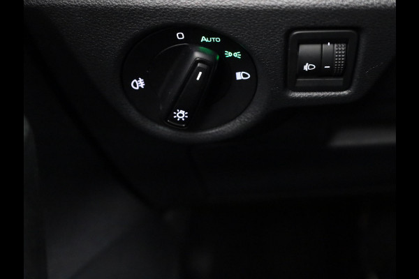 Škoda Kamiq 1.0 TSI Active 95 pk | Navigatie via App | Parkeersensoren achter | Cruise control | Airconditioning | LED koplampen  |