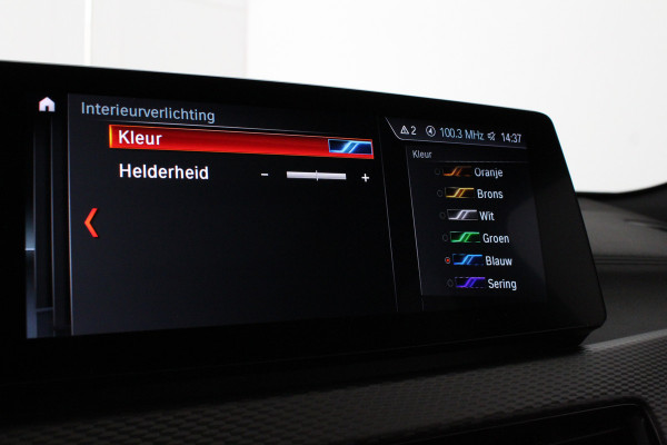 BMW X2 xDrive25e M Sport Kleur > M Frozen Grey metallic/Shadow-Line/Pano.schuifdak/Memory/Head-up-display