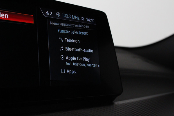 BMW X2 xDrive25e M Sport Kleur > M Frozen Grey metallic/Shadow-Line/Pano.schuifdak/Memory/Head-up-display