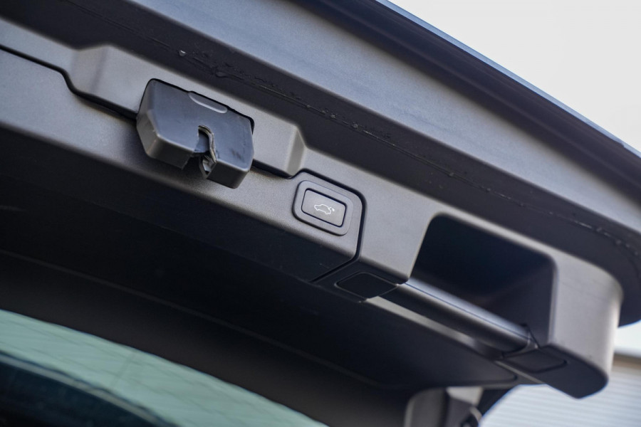 Land Rover Range Rover Evoque 2.0 Si4 HSE Dynamic Panodak Meridian Camera Navigatie Leer Stoelverw.