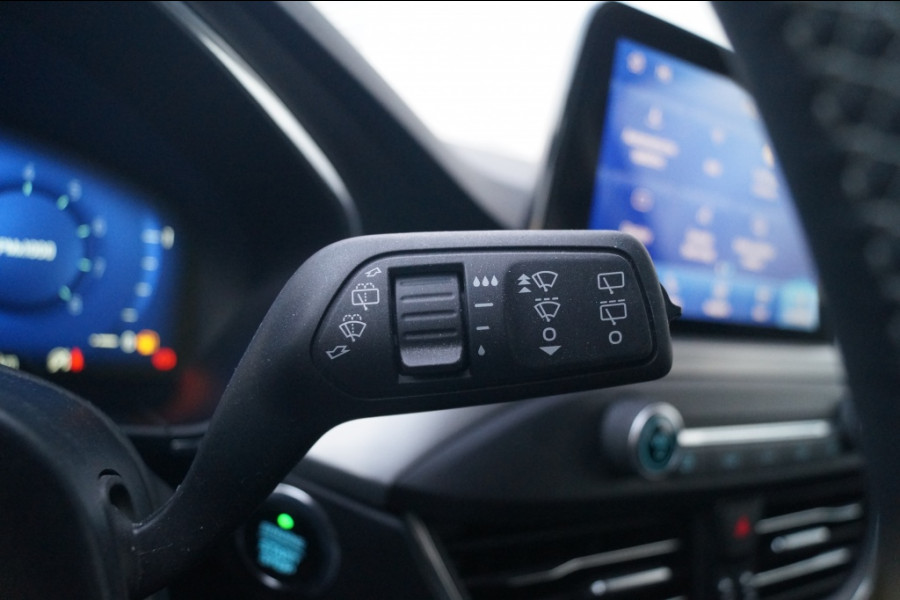 Ford Focus 1.0 EcoBoost Hybrid Titanium X-Business -NAVI-PDC-