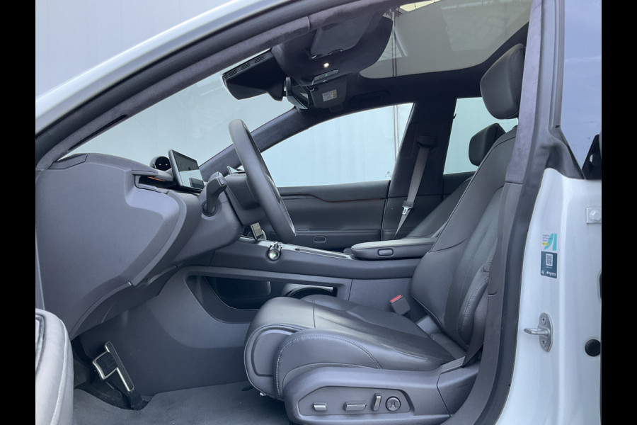 NIO eT7 75 kWh Dual AWD 653PK Incl. BTW Pano 360° Full option Massage Autopilot Nieuwstaat!