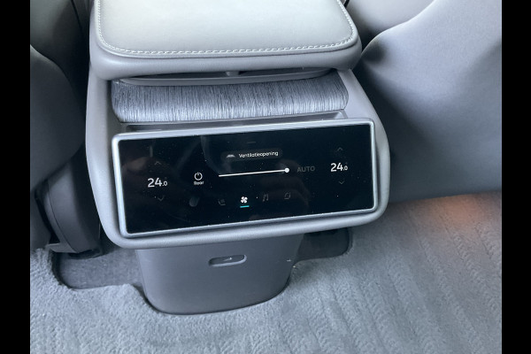 NIO eT7 75 kWh Dual AWD 653PK Incl. BTW Pano 360° Full option Massage Autopilot Nieuwstaat!
