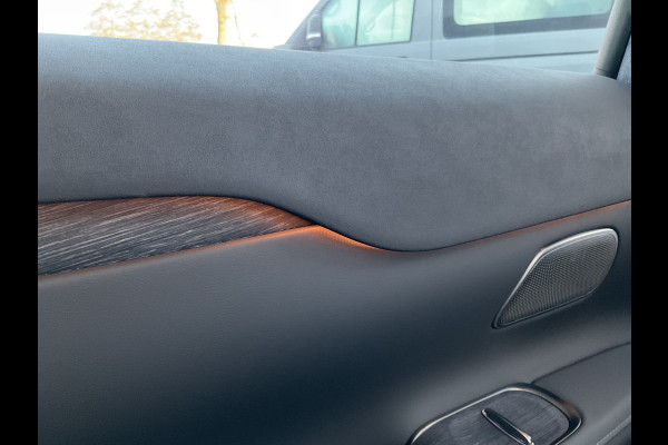 NIO eT7 75 kWh Dual AWD 653PK Incl. BTW Pano 360° Full option Massage Autopilot Nieuwstaat!