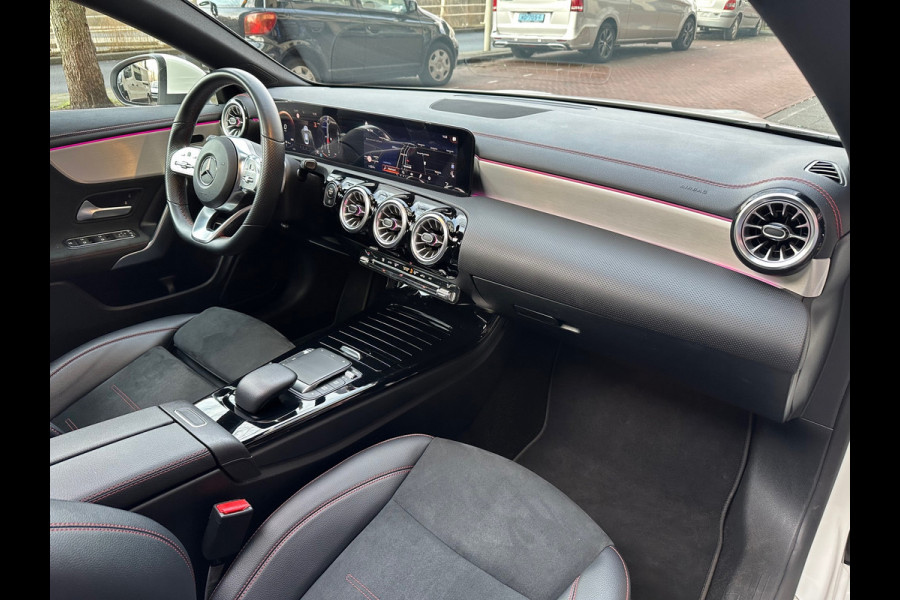 Mercedes-Benz CLA-Klasse 200 AMG Aut Leer Navi Camera Pano