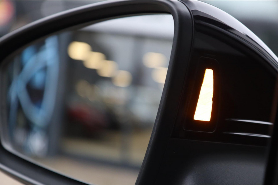 Volkswagen Tiguan 2.0 TSI 4Motion 3x R-Line Black Edition / PANO / 2X MEMORY / VIRTUAL / KEYLESS / CAMERA