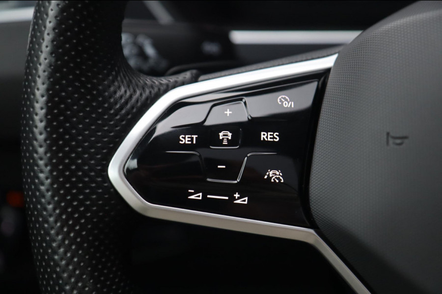 Volkswagen Tiguan 2.0 TSI 4Motion 3x R-Line Black Edition / PANO / 2X MEMORY / VIRTUAL / KEYLESS / CAMERA