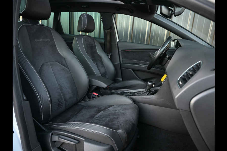 Seat Leon ST 2.0 TSI CUPRA 300 · Panorama dak · Beats Sound · Black line · Full Led · Camera · Stoelverwarming · Adaptive Cruise · Virtual