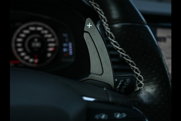 Seat Leon ST 2.0 TSI CUPRA 300 · Panorama dak · Beats Sound · Black line · Full Led · Camera · Stoelverwarming · Adaptive Cruise · Virtual