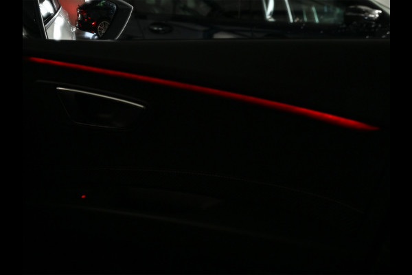 Seat Leon ST 2.0 TSI CUPRA 300 · Panorama dak · Beats Sound · Black line · Full Led · Camera · Stoelverwarming · Adaptive Cruise · Virtual