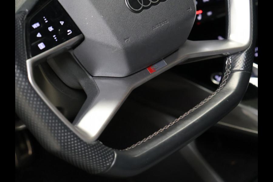 Audi Q4 e-tron 40 Launch edition S Competition 77 kWh [SCHUIFKANTELDAK, SPORTSTOELEN, APPLE CARPLAY, ANDROID, ADAPTIVE CRUISE, STOELVERWARMING, CAMERA, CLIMATE, NIEUWSTAAT]