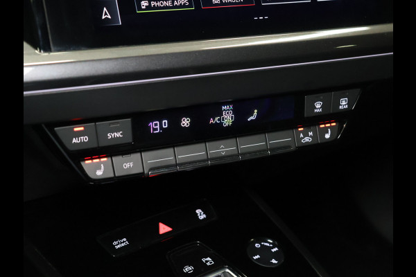 Audi Q4 e-tron 40 Launch edition S Competition 77 kWh [SCHUIFKANTELDAK, SPORTSTOELEN, APPLE CARPLAY, ANDROID, ADAPTIVE CRUISE, STOELVERWARMING, CAMERA, CLIMATE, NIEUWSTAAT]
