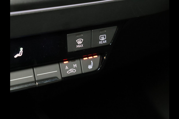 Audi Q4 e-tron 40 Launch edition S Competition 77 kWh [SCHUIFKANTELDAK, SPORTSTOELEN, APPLE CARPLAY, ANDROID, ADAPTIVE CRUISE, STOELVERWARMING, CAMERA, CLIMATE, NIEUWSTAAT]