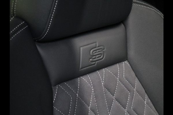 Audi Q4 e-tron 40 Launch edition S Competition 77 kWh [SCHUIFKANTELDAK, SPORTSTOELEN, APPLE CARPLAY, ANDROID, ADAPTIVE CRUISE, STOELVERWARMING, CAMERA, CLIMATE, NIEUWSTAAT]