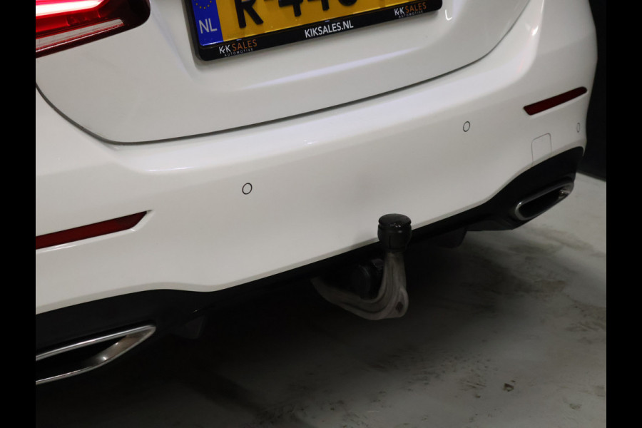 Mercedes-Benz A-Klasse 250 e Business Solution AMG Limited [TREKHAAK INKLAPBAAR, DIGITAL DASH, SCHUIFKANTELDAK, APPLE CARPLAY, ANDROID, SFEERVERLICHTING, CAMERA, ADAPTIVE CRUISE, STOELVERWARMING, PDC V+A, HALF LEDER, CLIMATE, NIEUWSTAAT]