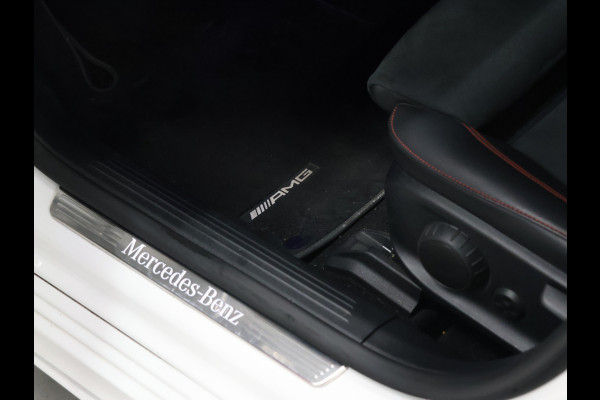 Mercedes-Benz A-Klasse 250 e Business Solution AMG Limited [TREKHAAK INKLAPBAAR, DIGITAL DASH, SCHUIFKANTELDAK, APPLE CARPLAY, ANDROID, SFEERVERLICHTING, CAMERA, ADAPTIVE CRUISE, STOELVERWARMING, PDC V+A, HALF LEDER, CLIMATE, NIEUWSTAAT]