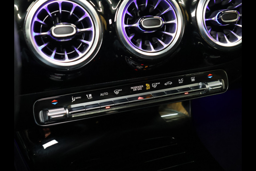 Mercedes-Benz A-Klasse 250 e Business Solution AMG Limited [TREKHAAK INKLAPBAAR, DIGITAL DASH, SCHUIFKANTELDAK, APPLE CARPLAY, ANDROID, SFEERVERLICHTING, CAMERA, ADAPTIVE CRUISE, STOELVERWARMING, PDC V+A, HALF LEDER, CLIMATE, NIEUWSTAAT]
