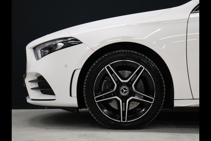 Mercedes-Benz A-Klasse 250 e Business Solution AMG Limited [TREKHAAK INKLAPBAAR, DIGITAL DASH, SCHUIFKANTELDAK, APPLE CARPLAY, ANDROID, SFEERVERLICHTING, CAMERA, ADAPTIVE CRUISE, STOELVERWARMING, PDC V+A, HALF LEDER, CLIMATE, NIEUWSTAAT]