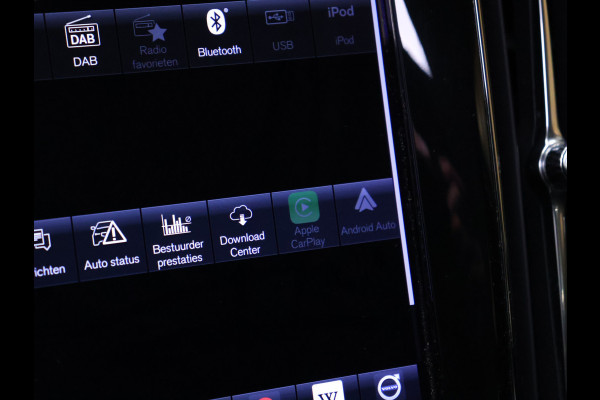Volvo V60 2.0 T6 Recharge AWD Business Pro [APPLE CARPLAY, ADAPTIVE CRUISE CONTROL, STUUR EN STOELVERWARMING, DIGITAL DASH, TREKHAAK, CAMERA, PDC V+A, NAVIGATIE,NIEUWSTAAT]