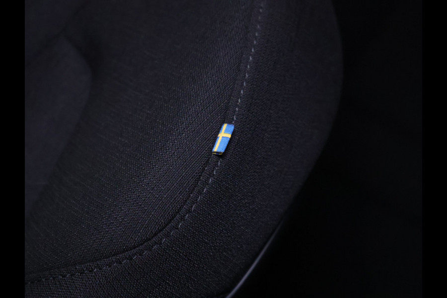 Volvo V60 2.0 T6 Recharge AWD Business Pro [APPLE CARPLAY, ADAPTIVE CRUISE CONTROL, STUUR EN STOELVERWARMING, DIGITAL DASH, TREKHAAK, CAMERA, PDC V+A, NAVIGATIE,NIEUWSTAAT]