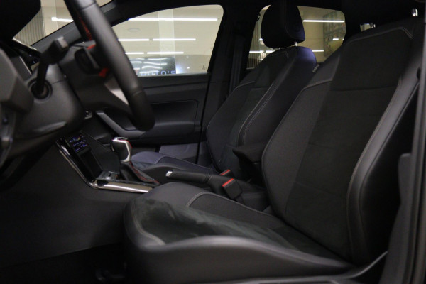 Volkswagen Polo 2.0 TSI GTI PANO/IQ-LIGHT/BEATS/STOELV/CARPLAY/VOL