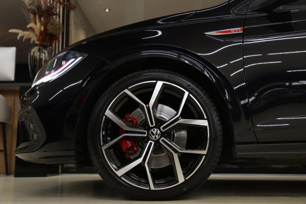 Volkswagen Polo 2.0 TSI GTI PANO/IQ-LIGHT/BEATS/STOELV/CARPLAY/VOL