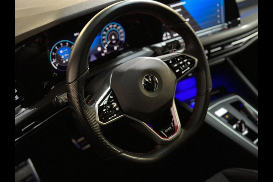 Volkswagen Golf 2.0 TSI GTI Clubsport | NARDO | 300 PK | Pano | IQ. Licht