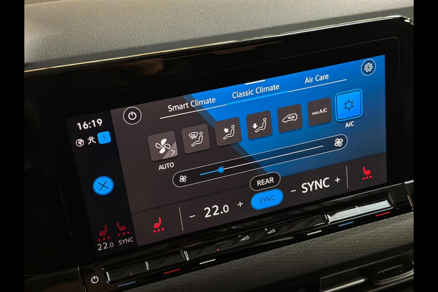 Volkswagen Golf 2.0 TSI GTI Clubsport | NARDO | 300 PK | Pano | IQ. Licht