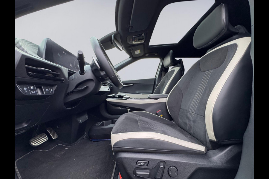 Kia Ev6 GT-Line 77.4 kWh panoramadak, soh waarde 100 procent, trekhaak, meridian, alle opties, 1 e eigenaar, NL auto met nap