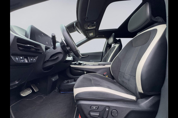 Kia Ev6 GT-Line 77.4 kWh panoramadak, soh waarde 100 procent, trekhaak, meridian, alle opties, 1 e eigenaar, NL auto met nap