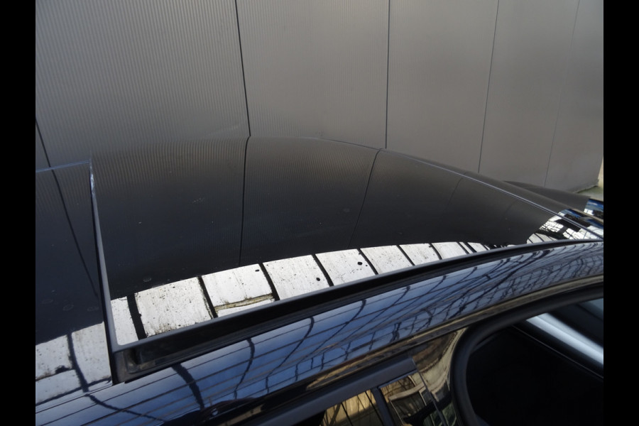 Volkswagen Golf 1.5 TSI Style * PANORAMADAK * KEYLESS * 4 SEIZOENSBANDEN !!