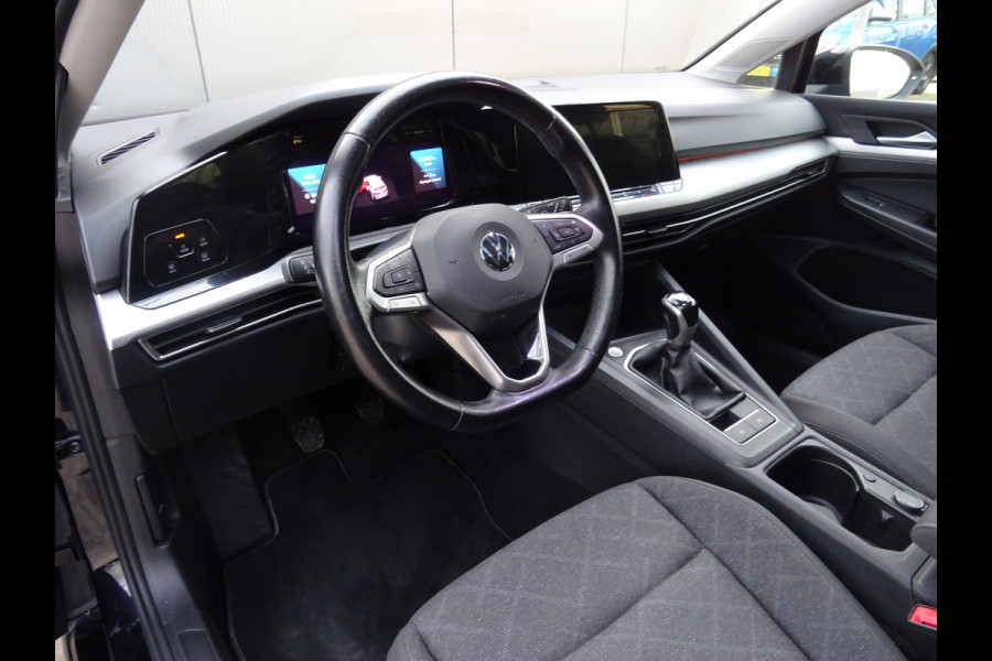 Volkswagen Golf 1.5 TSI Style * PANORAMADAK * KEYLESS * 4 SEIZOENSBANDEN !!