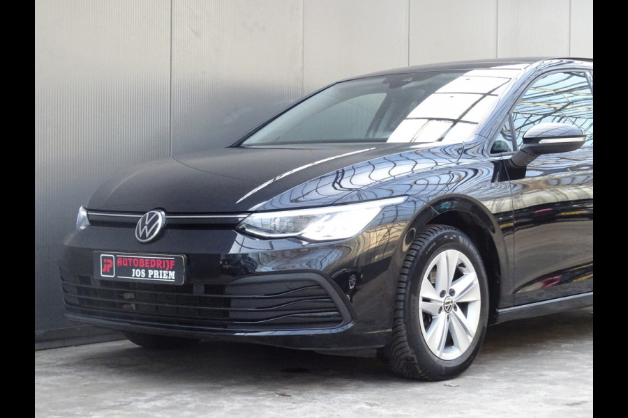 Volkswagen Golf 1.5 TSI Style * PANORAMADAK * KEYLESS * 4 SEIZOENSBANDEN !!