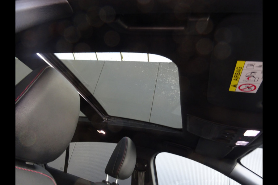 Ford Focus 1.0 EcoBoost Titanium X ST-LINE * PANORAMADAK * 4 SEIZONSBANDEN !!