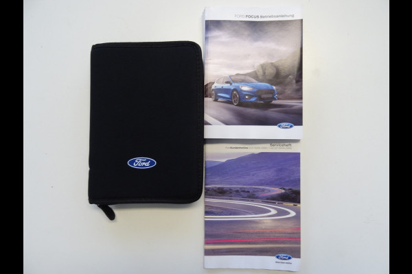 Ford Focus 1.0 EcoBoost Titanium X ST-LINE * PANORAMADAK * 4 SEIZONSBANDEN !!