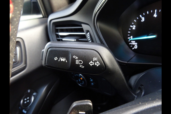 Ford Focus 1.0 EcoBoost Titanium X ST-LINE * PANORAMADAK * 4 SEIZONSBANDEN !!