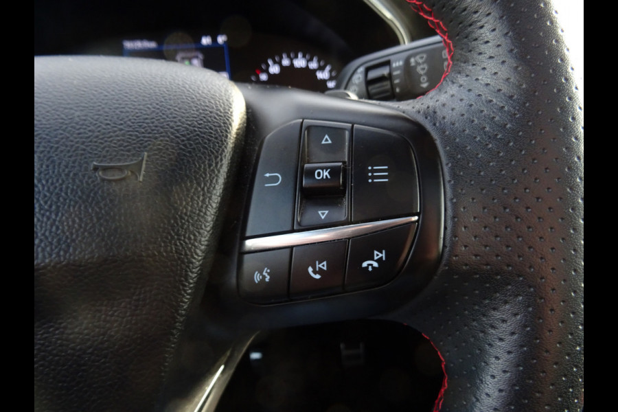 Ford Focus 1.0 EcoBoost Titanium X ST-LINE * PANORAMADAK * 4 SEIZONSBANDEN !!