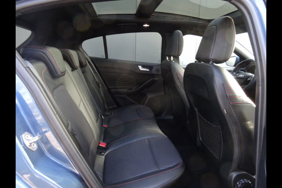Ford Focus 1.0 EcoBoost Titanium X ST-LINE * PANORAMADAK * 4 SEIZONSBANDEN !!
