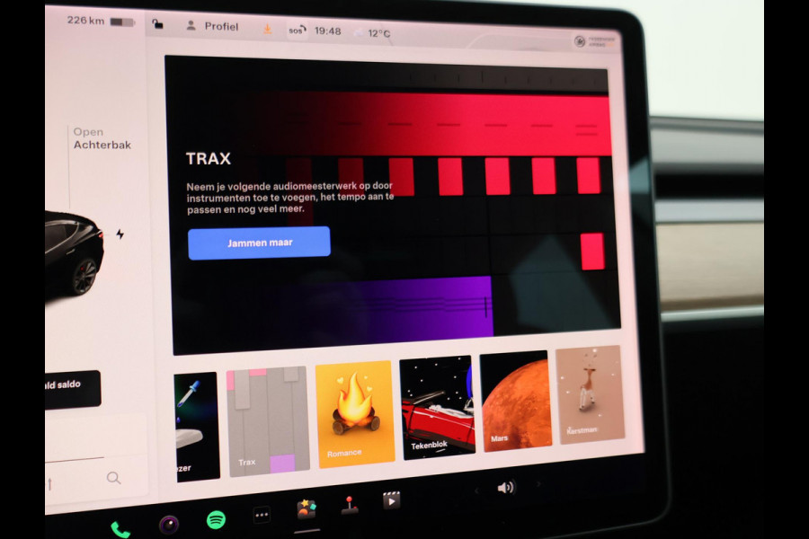 Tesla Model 3 PERFORMANCE 462 PK AWD 75 KWH ORIG. NL + 20 INCH | AUTOPILOT | PANORAMA | LEDER