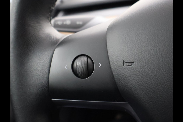 Tesla Model 3 PERFORMANCE 462 PK AWD 75 KWH ORIG. NL + 20 INCH | AUTOPILOT | PANORAMA | LEDER