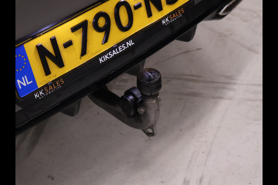 Mercedes-Benz CLA-Klasse Shooting Brake 250 e AMG Limited FULL OPTION [ADAPTIVE CRUISE, CAMERA, APPLE CARPLAY,  MEMORY SEATS, SCHUIFKANTELDAK, SFEERVERLICHTING, DIGITAL DASH, TREKHAAK, HALF LEDER, NAVIGATIE, NIEUWSTAAT]