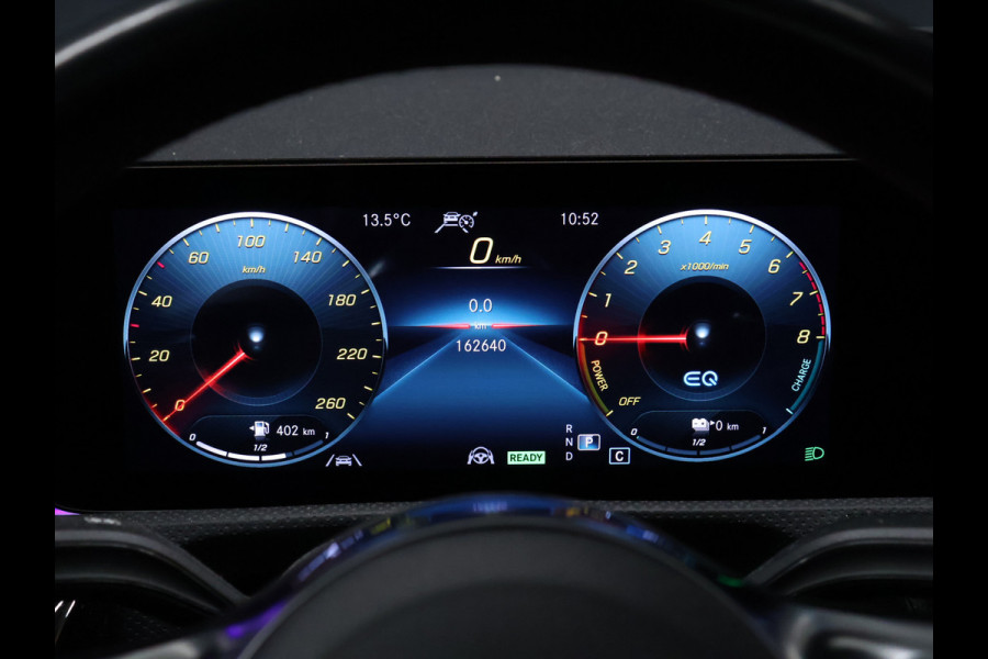 Mercedes-Benz CLA-Klasse Shooting Brake 250 e AMG Limited FULL OPTION [ADAPTIVE CRUISE, CAMERA, APPLE CARPLAY,  MEMORY SEATS, SCHUIFKANTELDAK, SFEERVERLICHTING, DIGITAL DASH, TREKHAAK, HALF LEDER, NAVIGATIE, NIEUWSTAAT]