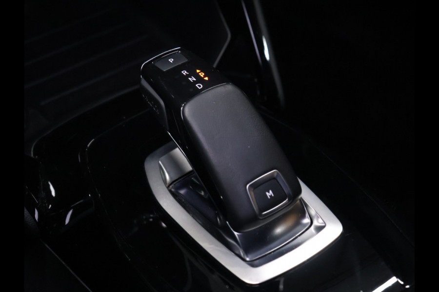 Peugeot 208 1.2 PureTech Blue Lease Allure RIEM VERV. [DIGITAL DASHBOARD, PANORAMADAK, APPLE CARPLAY, CAMERA, PDC V+A, FLIPPERS, NAVIGATIE, NIEUWSTAAT]