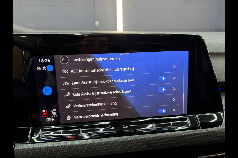 Volkswagen Golf 2.0 TSI R 4M Performance Pano|HuD|Akra|Memory